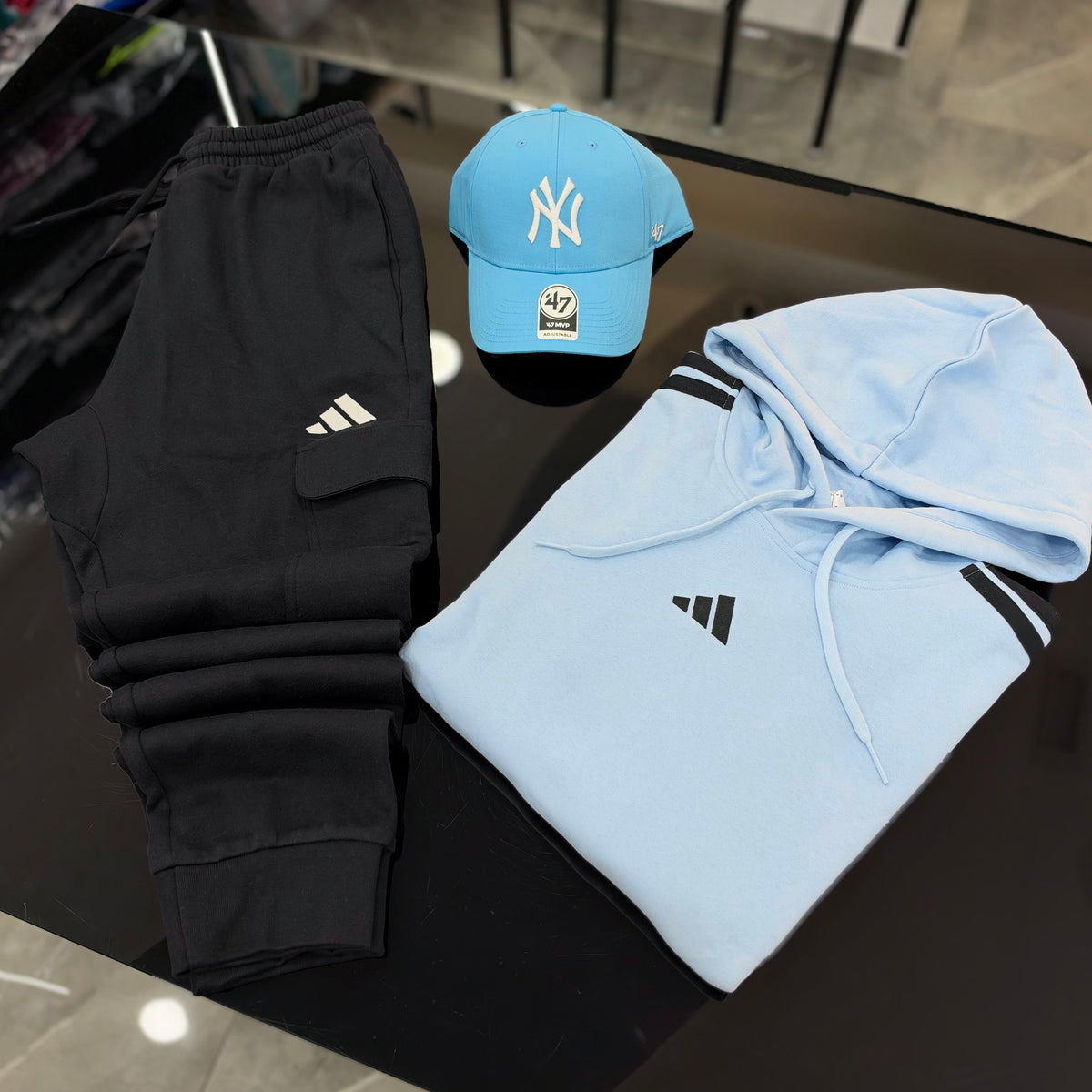 Tuta Adidas Cargo SKY