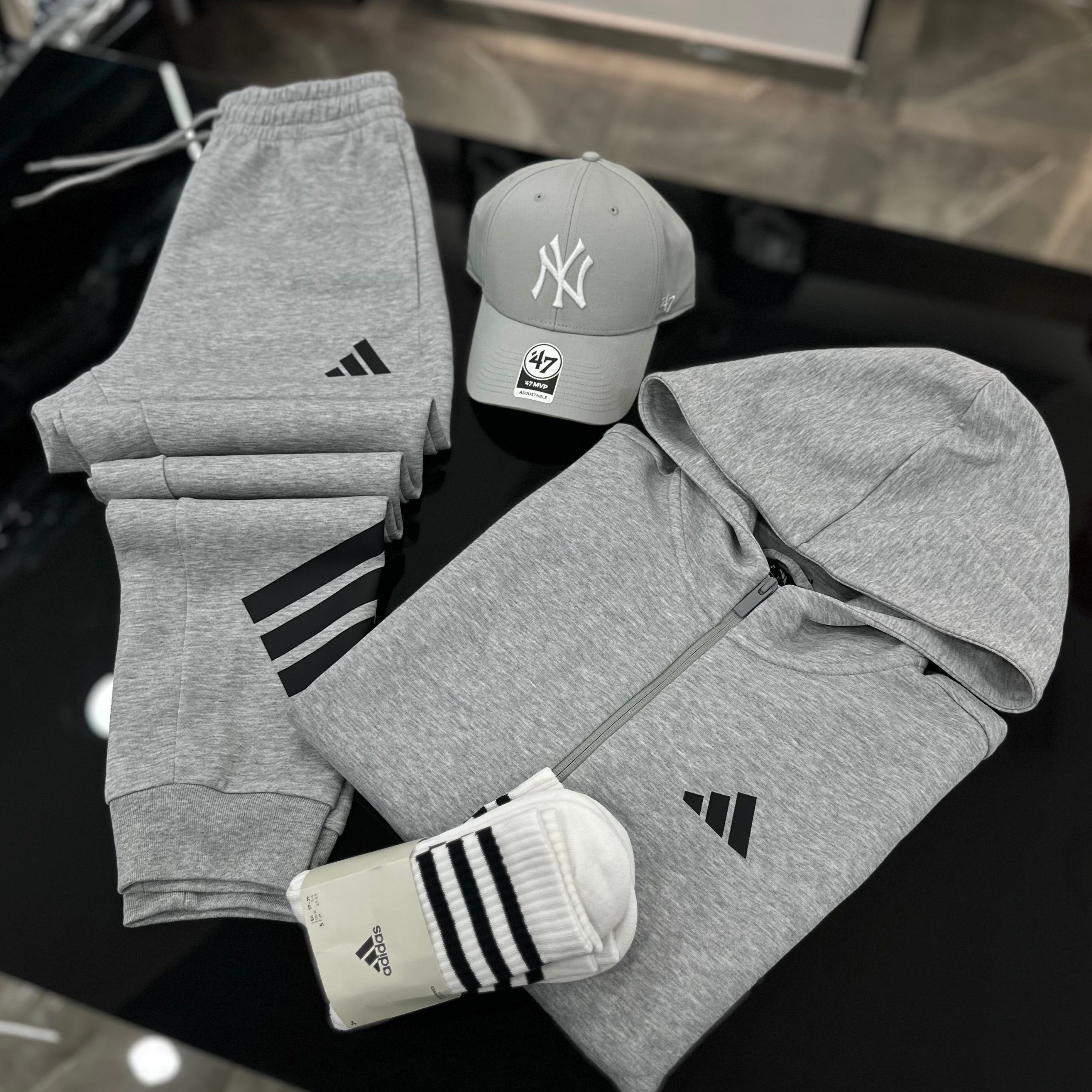Tuta Adidas CBD Grey