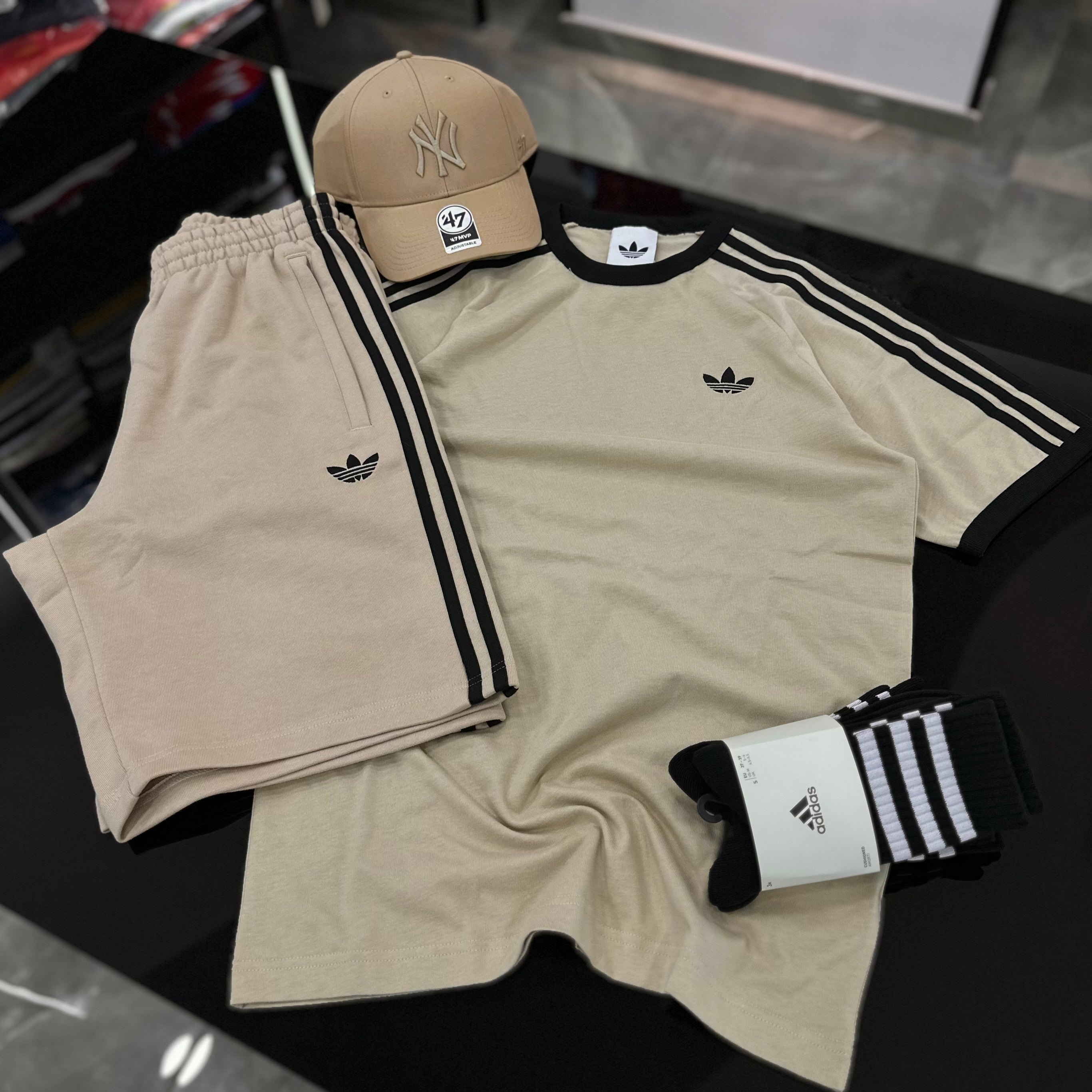 Coordinato Adidas ORIGINALS Kaki