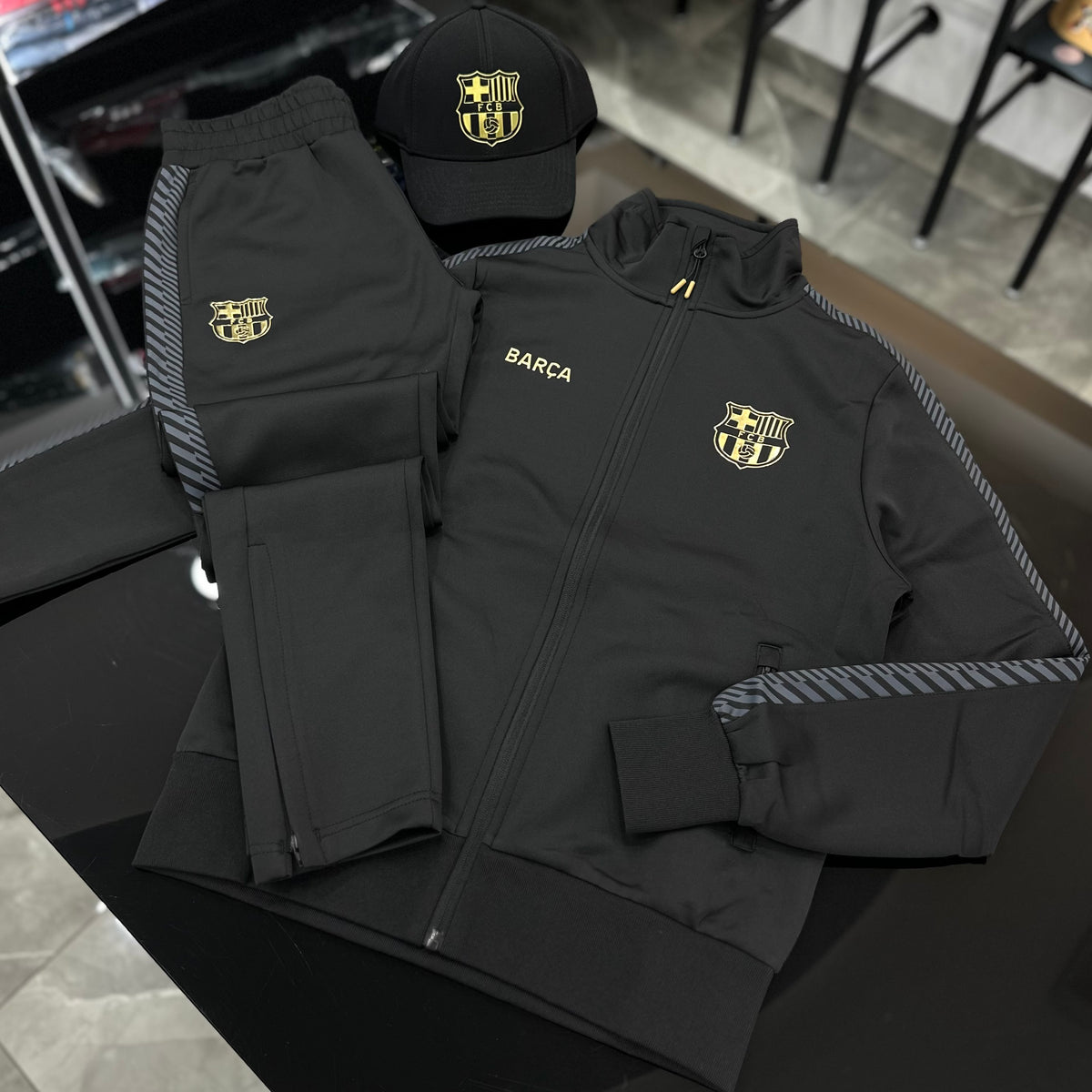 Tuta Barcellona BLACK / GOLD