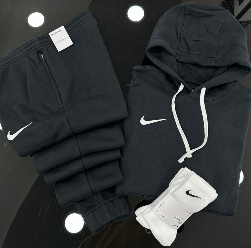 Total look Nike BLACK