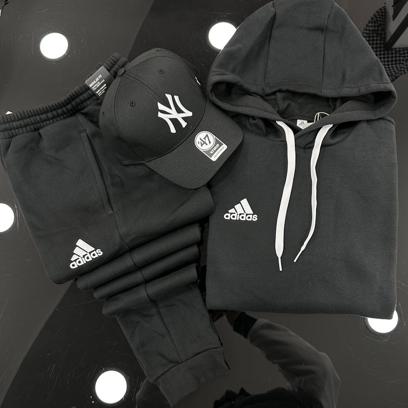 Total look Adidas BLACK